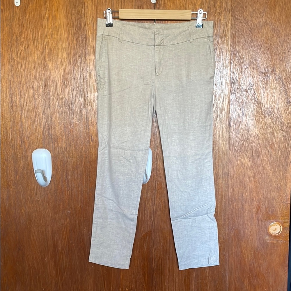 Women’s Linen Capri Pants